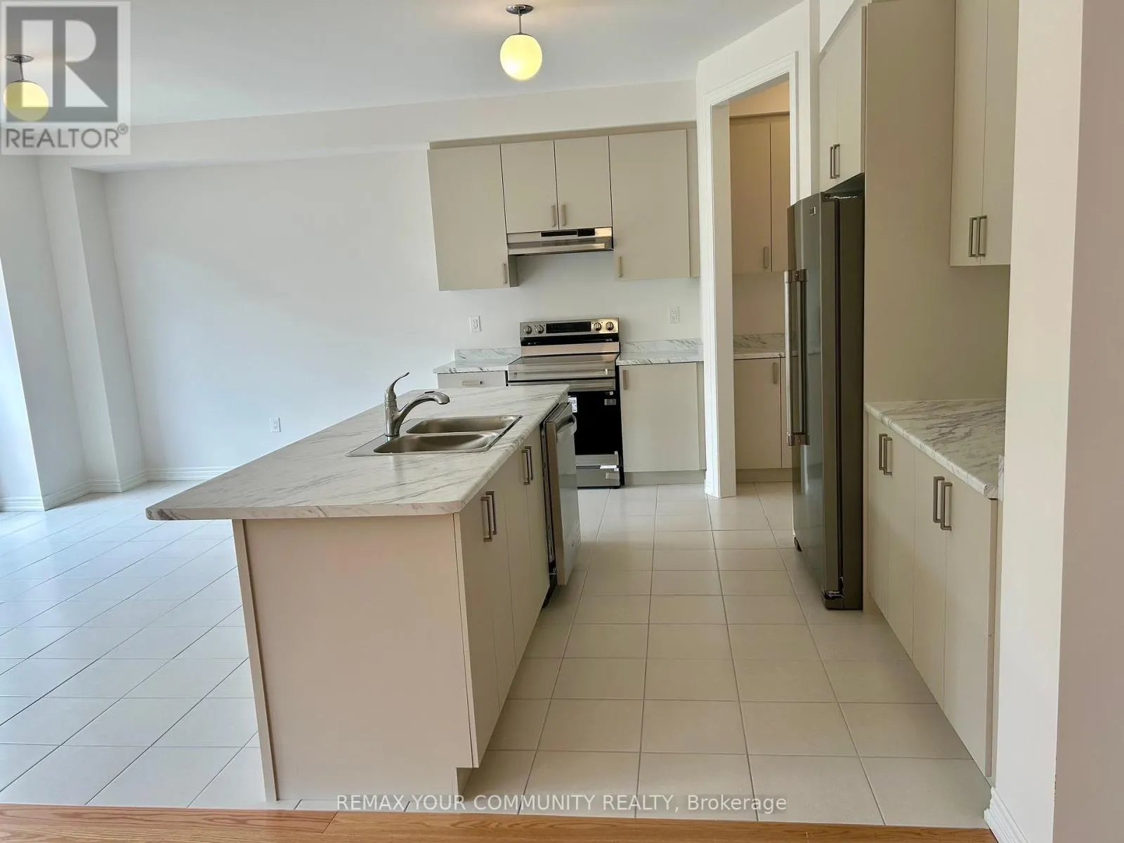 24 BAYCROFT BOULEVARD