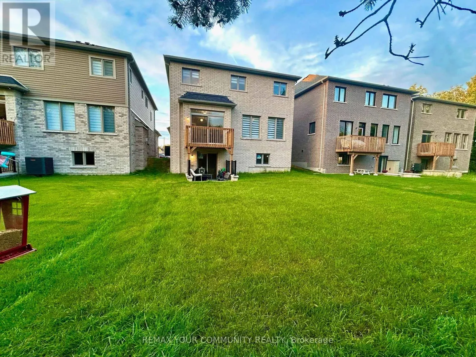 24 BAYCROFT BOULEVARD