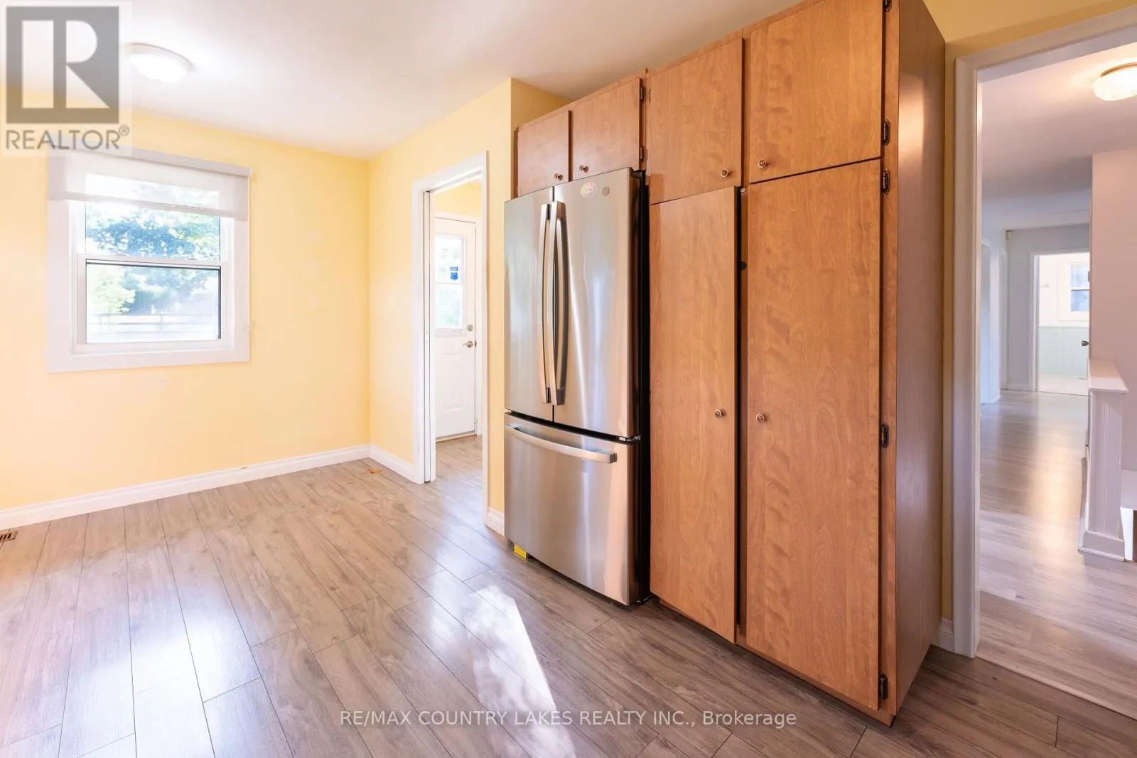 94 LAIDLAW STREET N