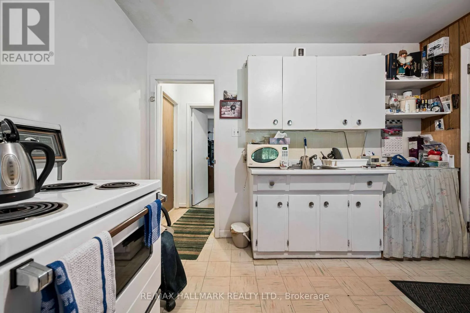 4 CRESTVIEW ROAD