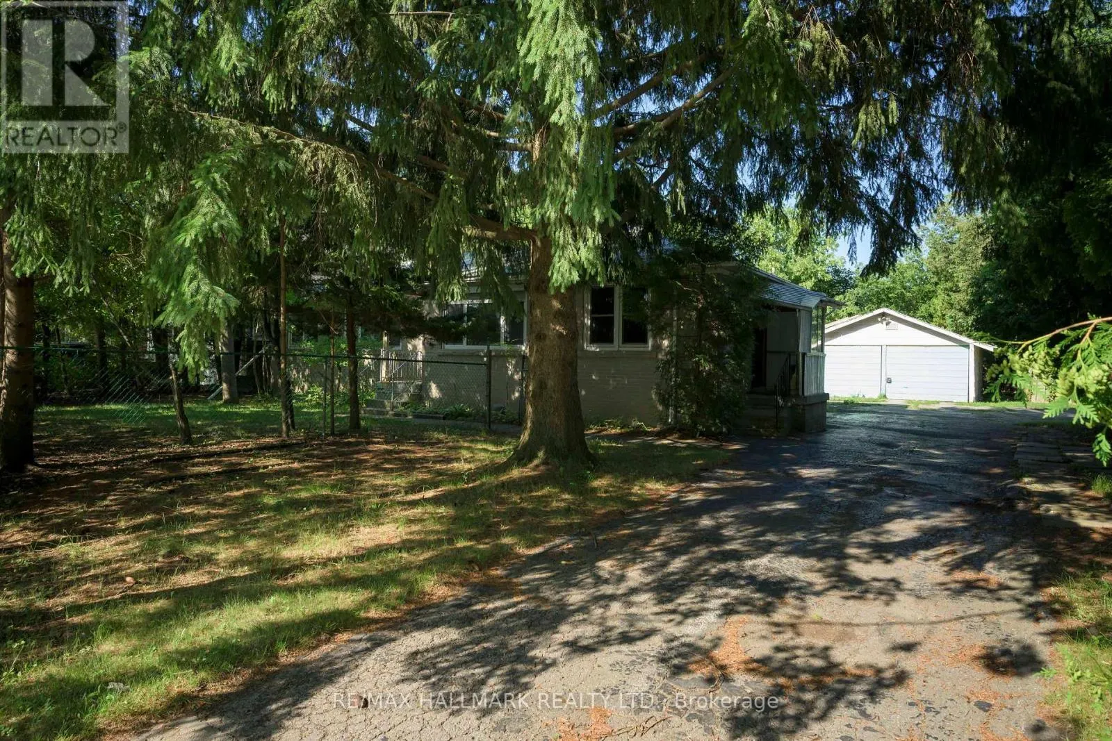 4 CRESTVIEW ROAD
