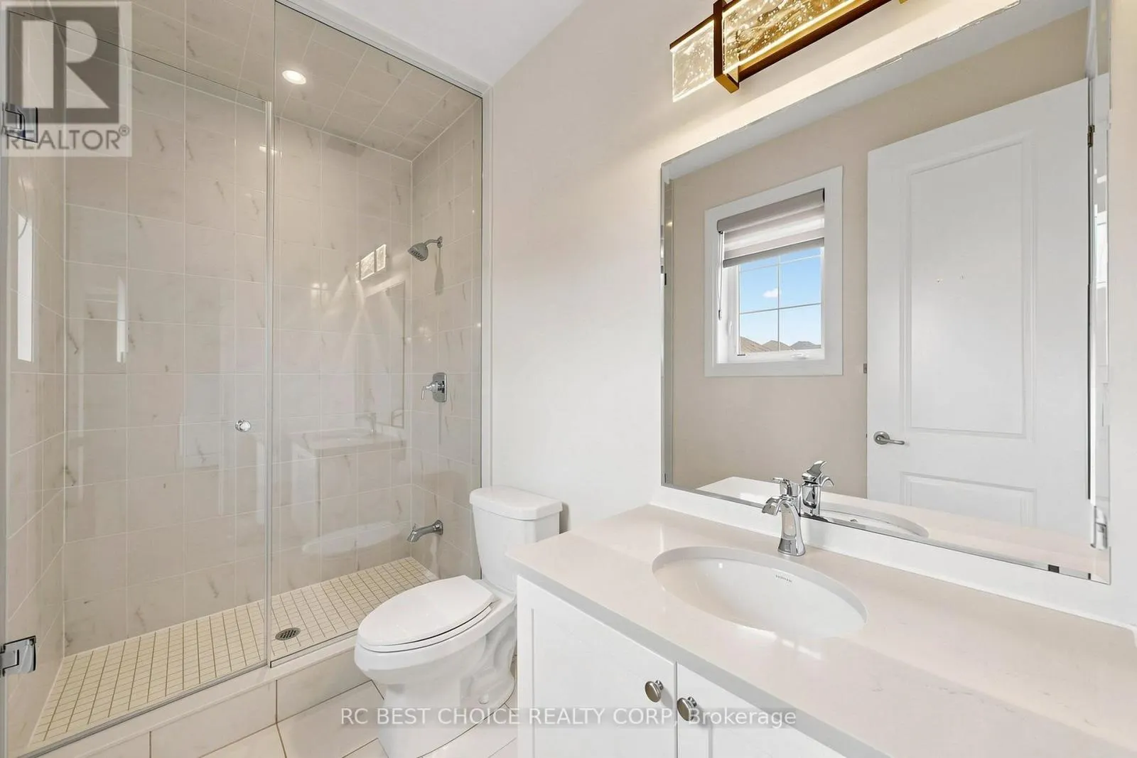 10 RIDGEPOINT ROAD