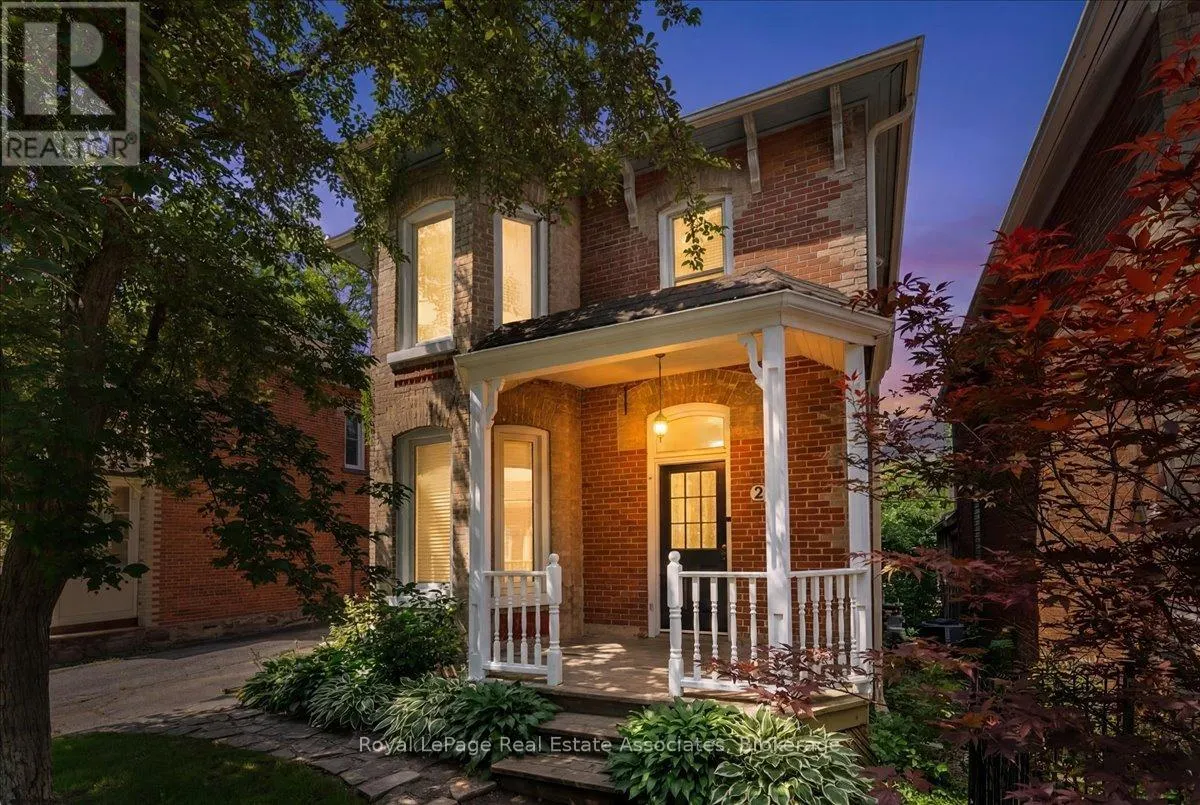 21 PEACE STREET