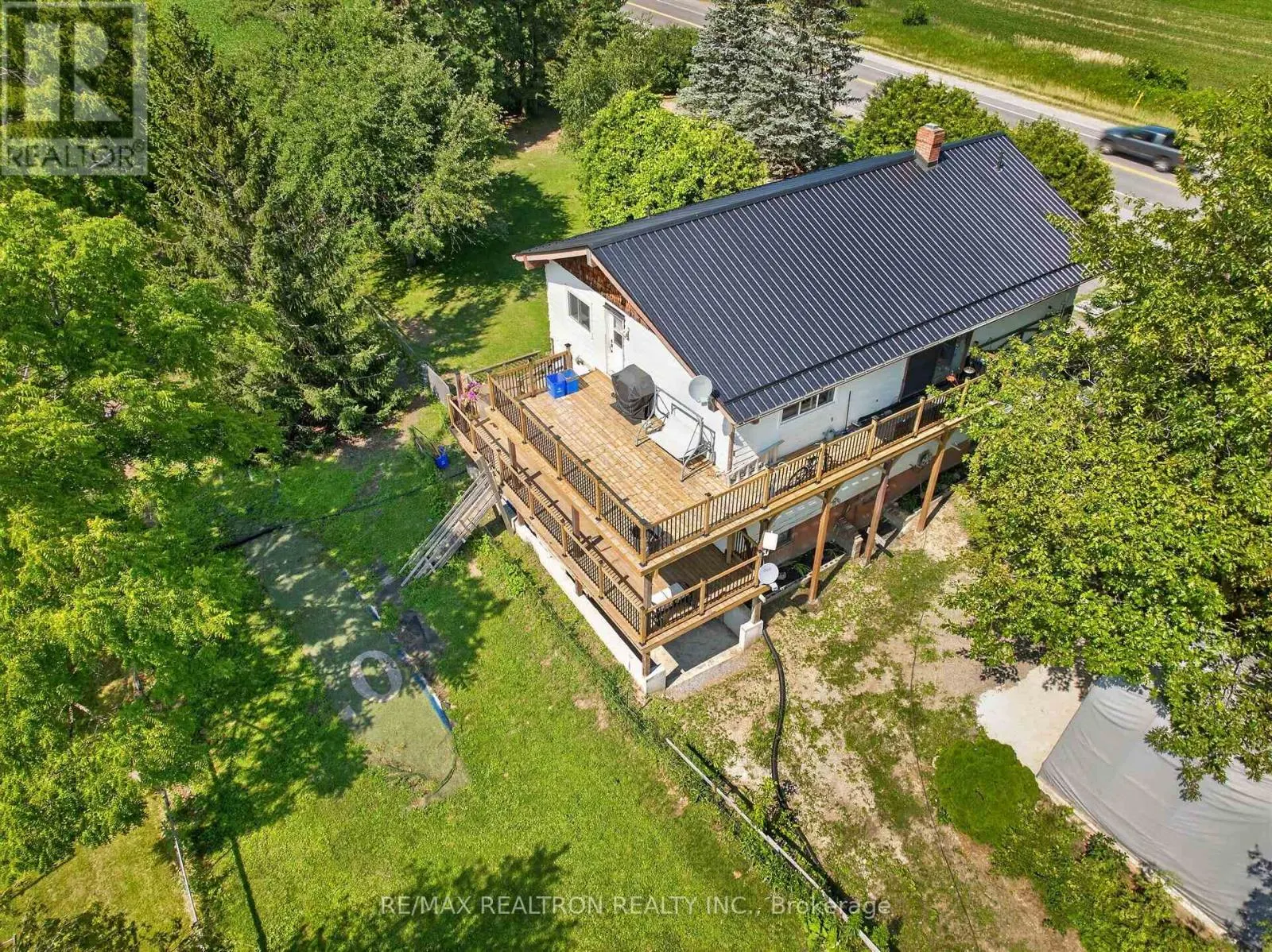 20368 WOODBINE AVENUE