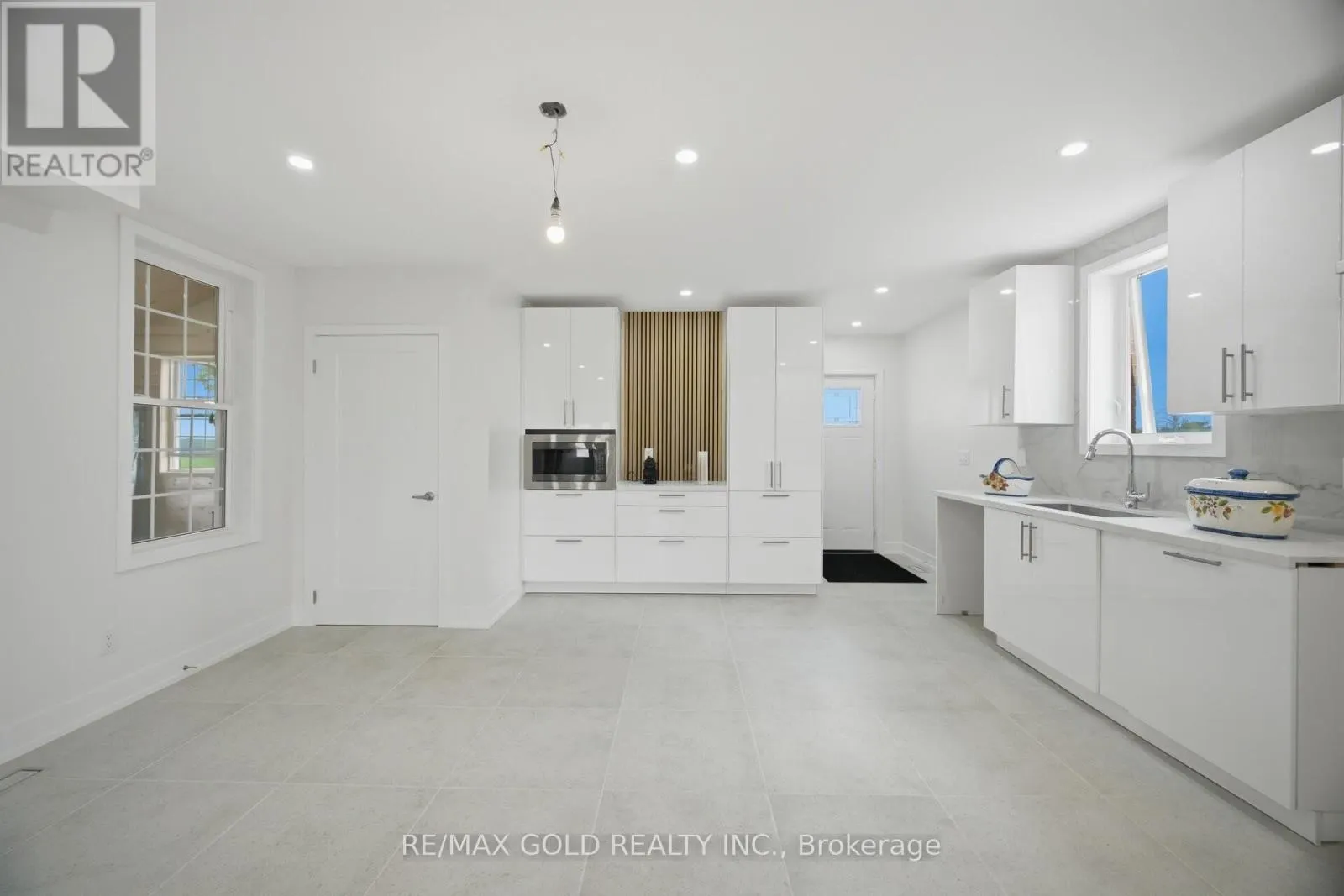 3163 COUNTY RD 50 ROAD