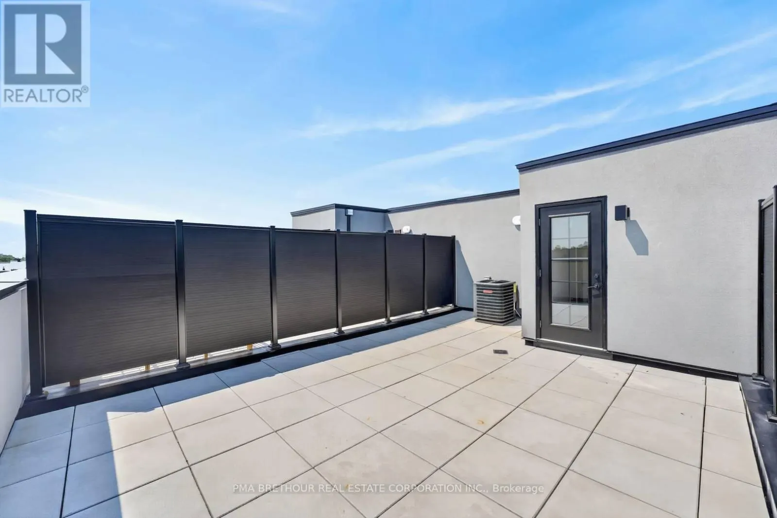52 BURLEIGH MEWS