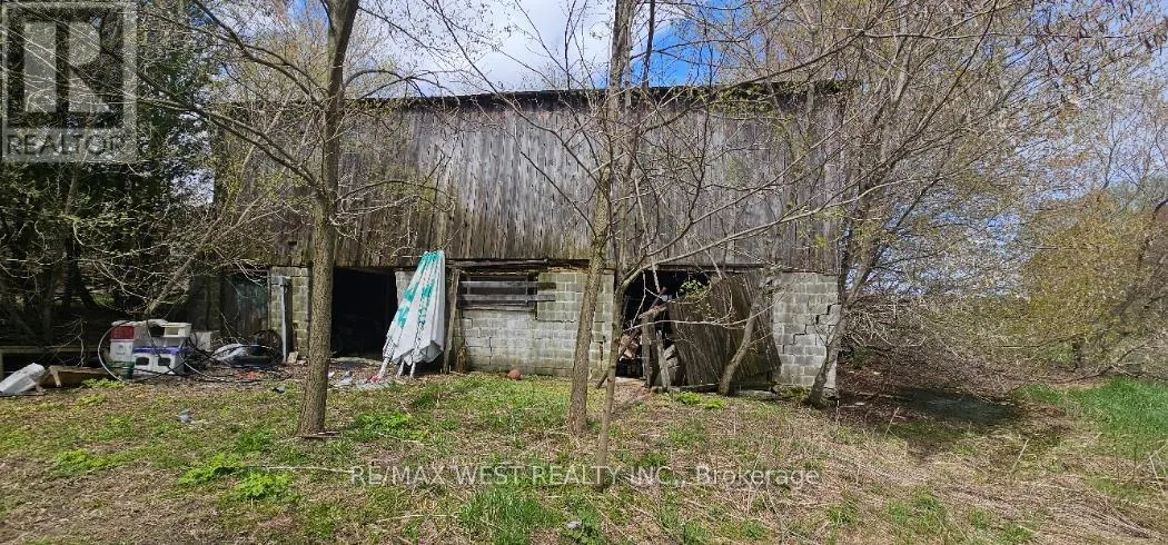 6536 5TH SIDE ROAD