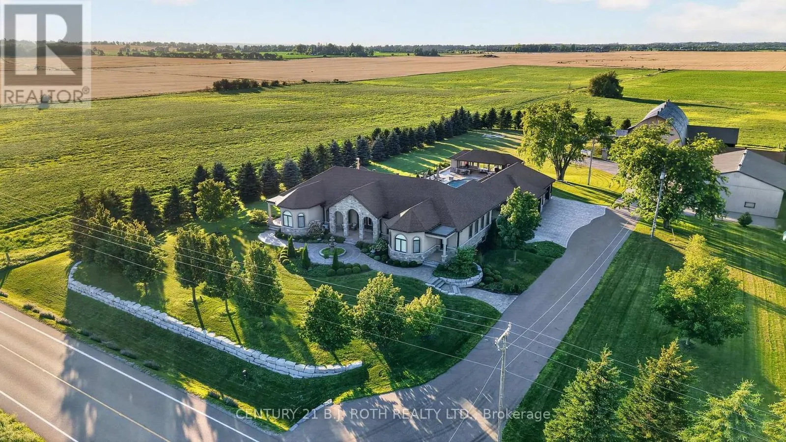 4688 5TH SIDE ROAD