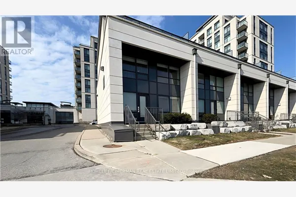 118 - 12 WOODSTREAM BOULEVARD