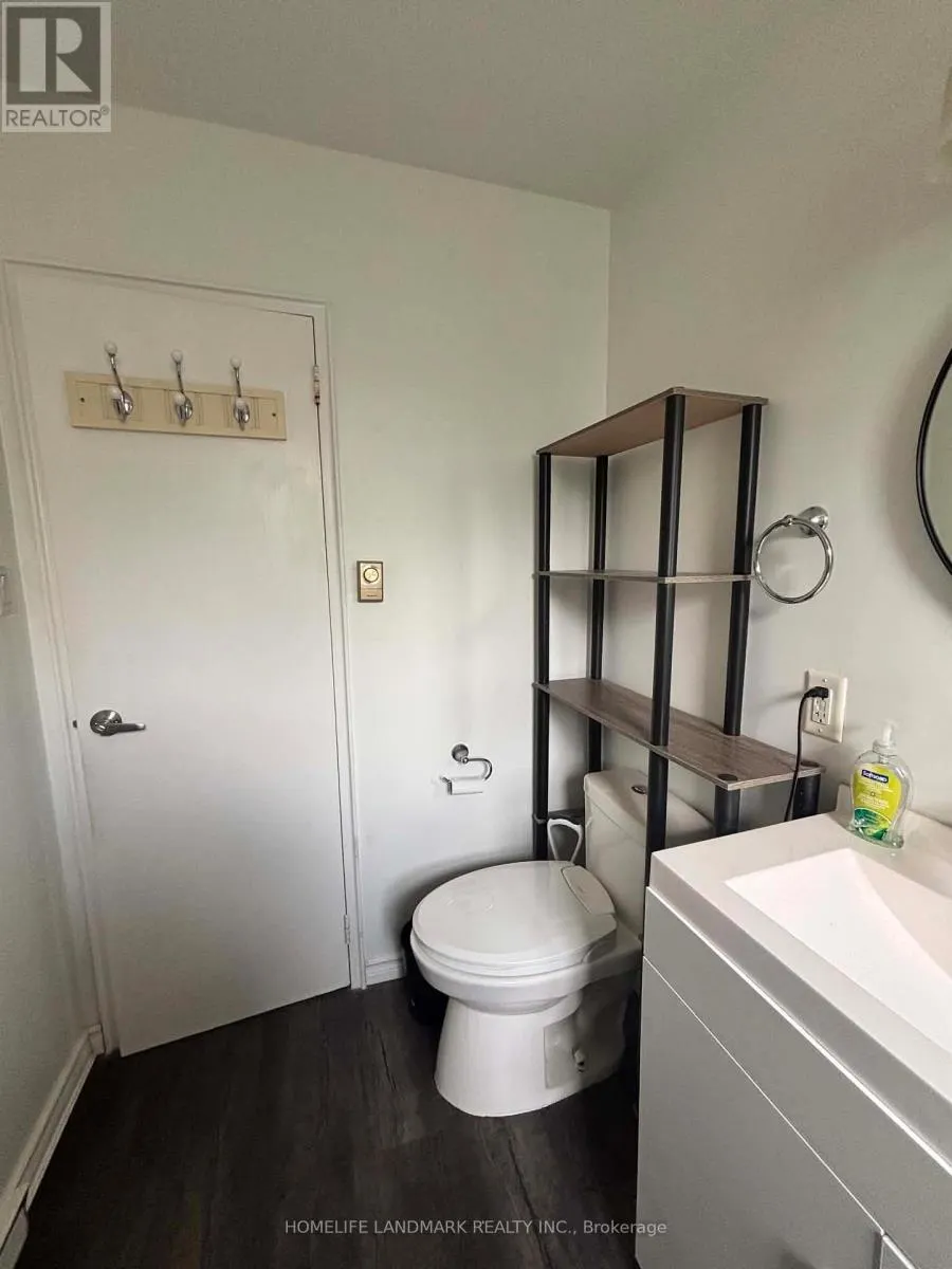 12 - 136 SCANLON AVENUE