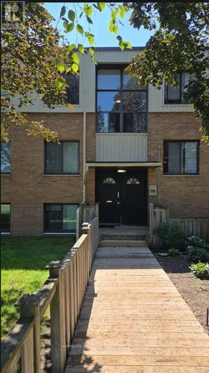 12 - 136 SCANLON AVENUE
