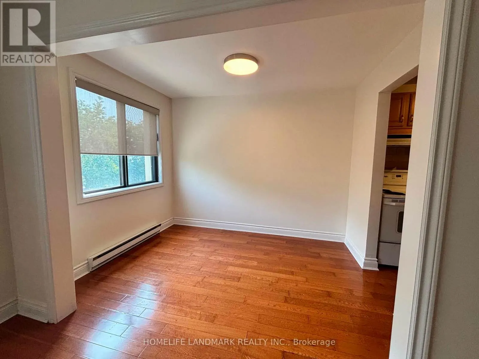 12 - 136 SCANLON AVENUE
