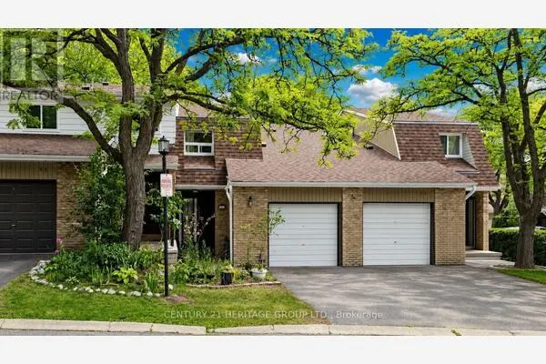 27 DUNKELD WAY