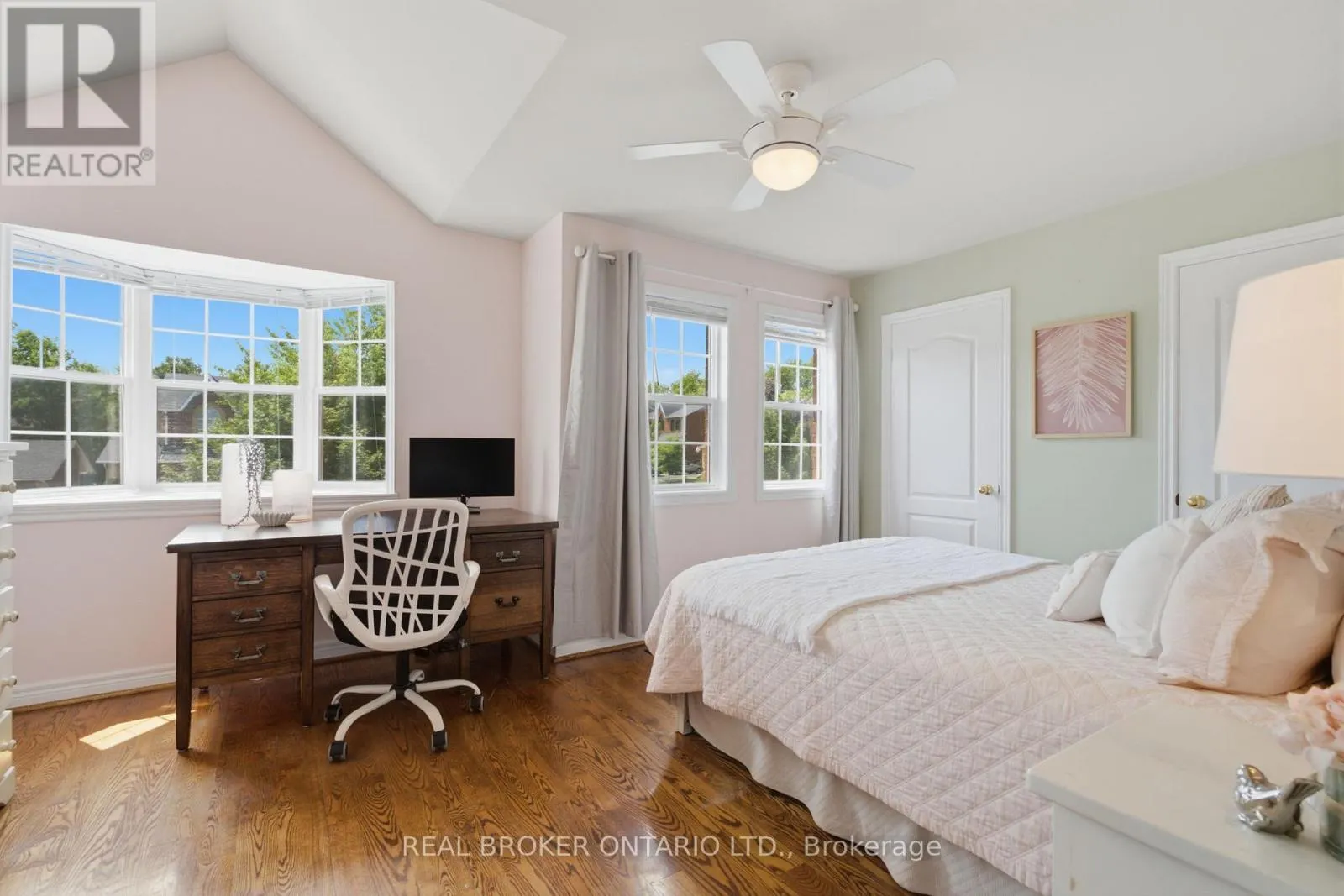 38 GALLOWAY CRESCENT
