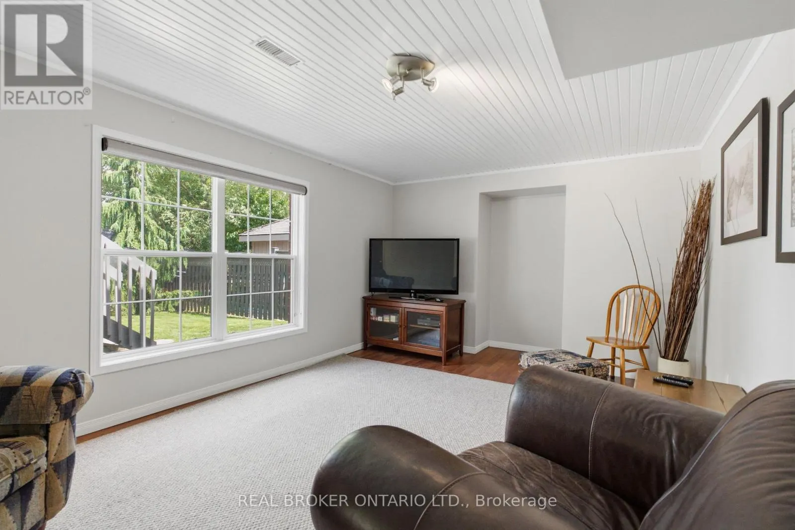 38 GALLOWAY CRESCENT