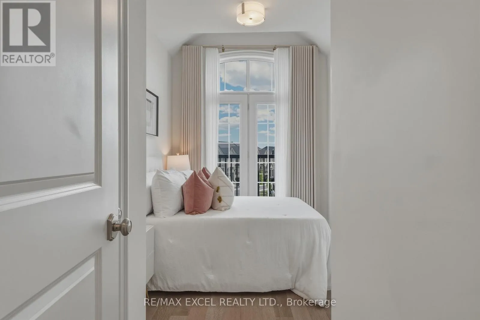 4205 MAJOR MACKENZIE DRIVE E