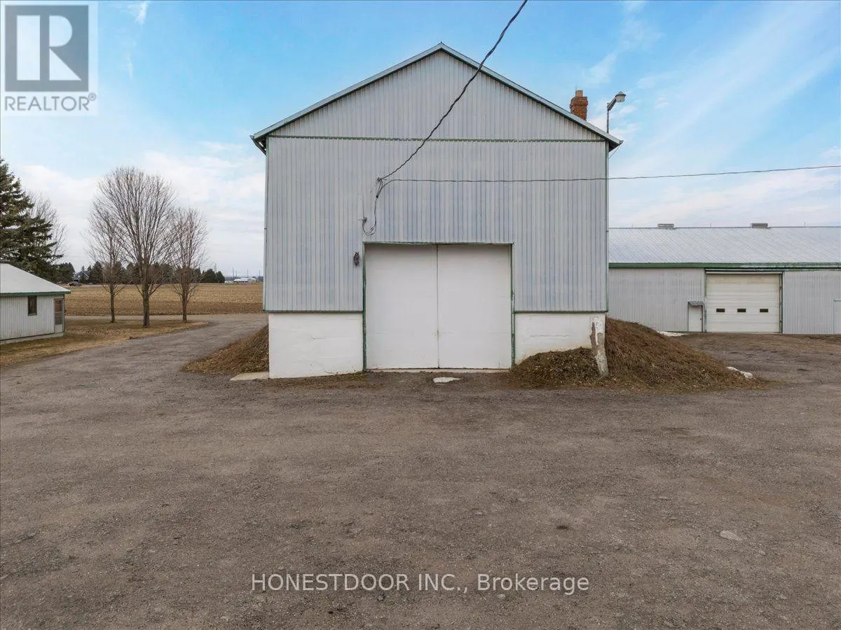 5974 5TH SIDE ROAD