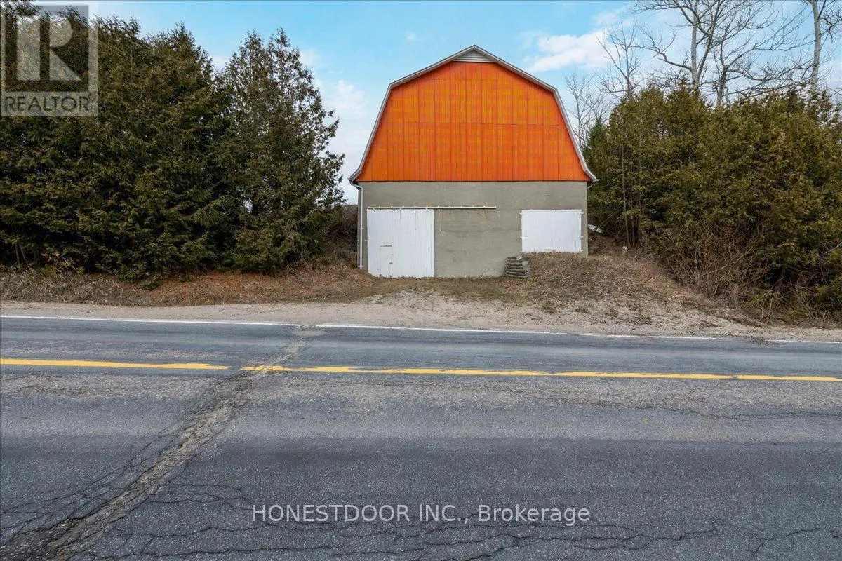 5974 5TH SIDE ROAD