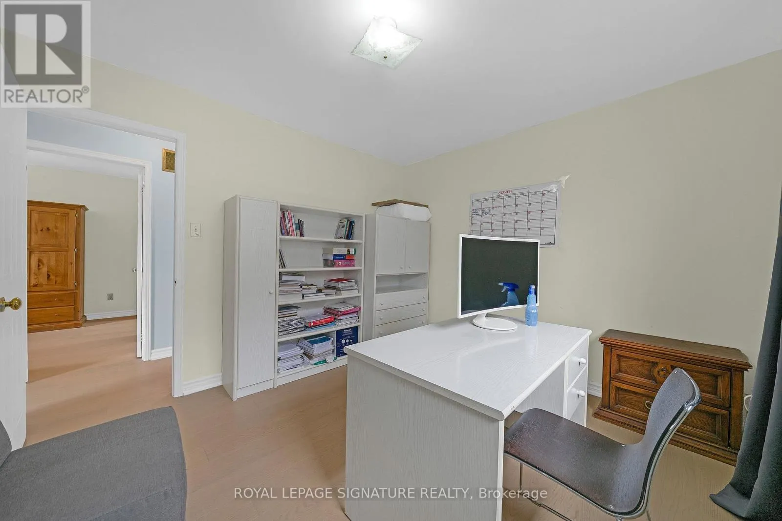 107 ROXBOROUGH LANE