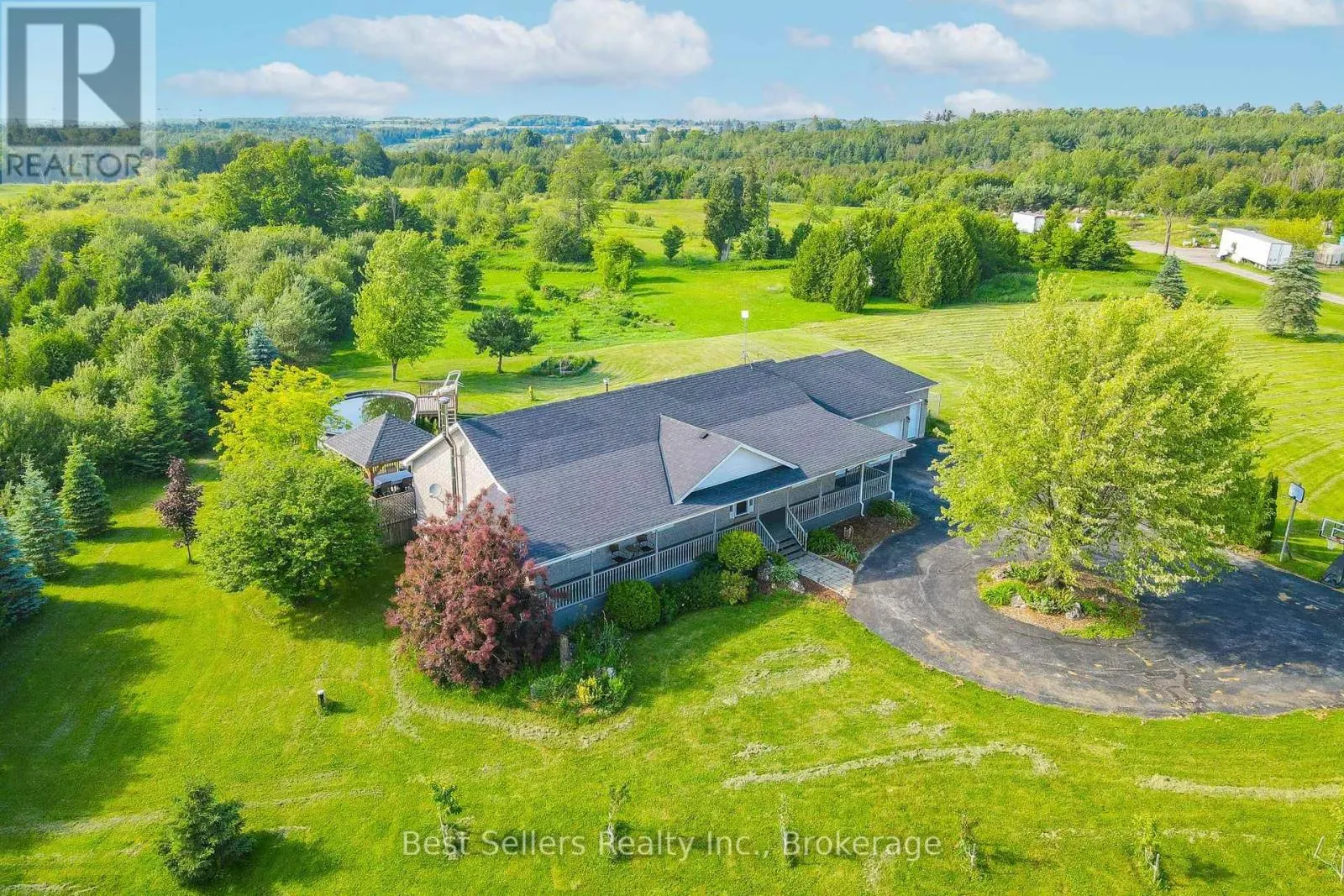 14 PIONEER RIDGE COURT