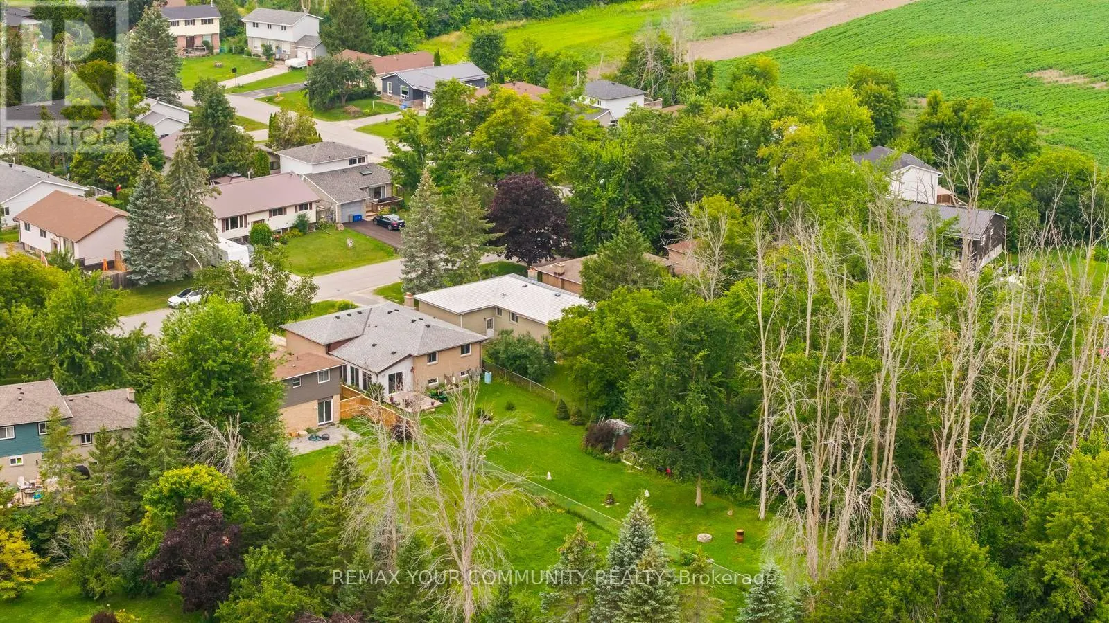 566 HIGHLAND CRESCENT