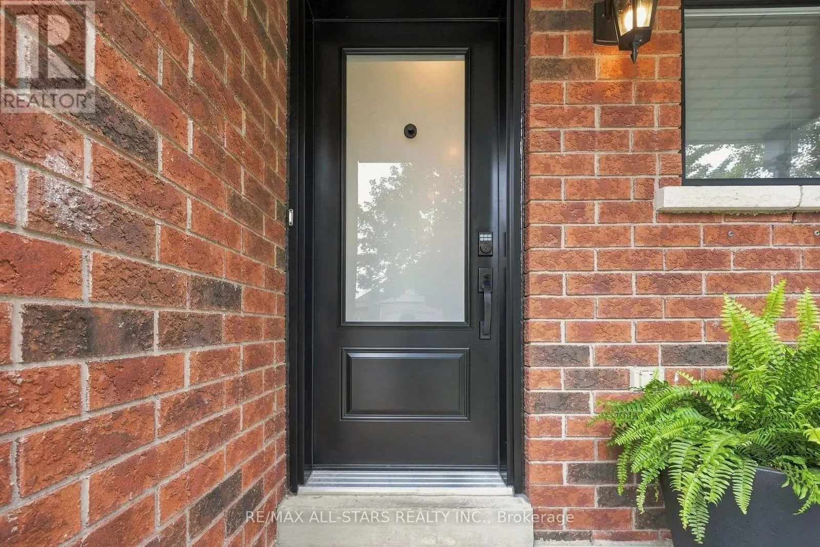 73 RUSSELL BARTON LANE