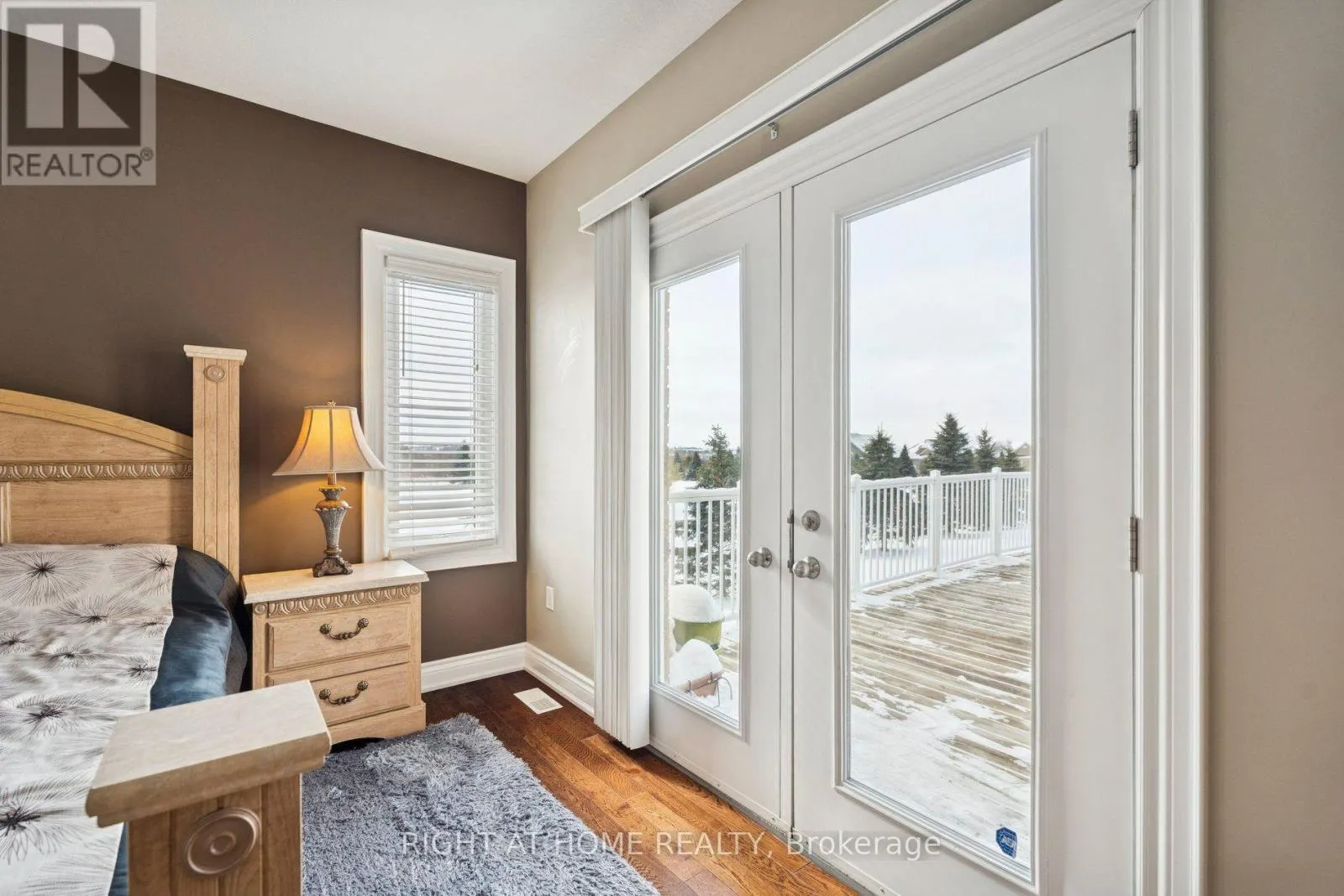 10 BROLLEY CRESCENT