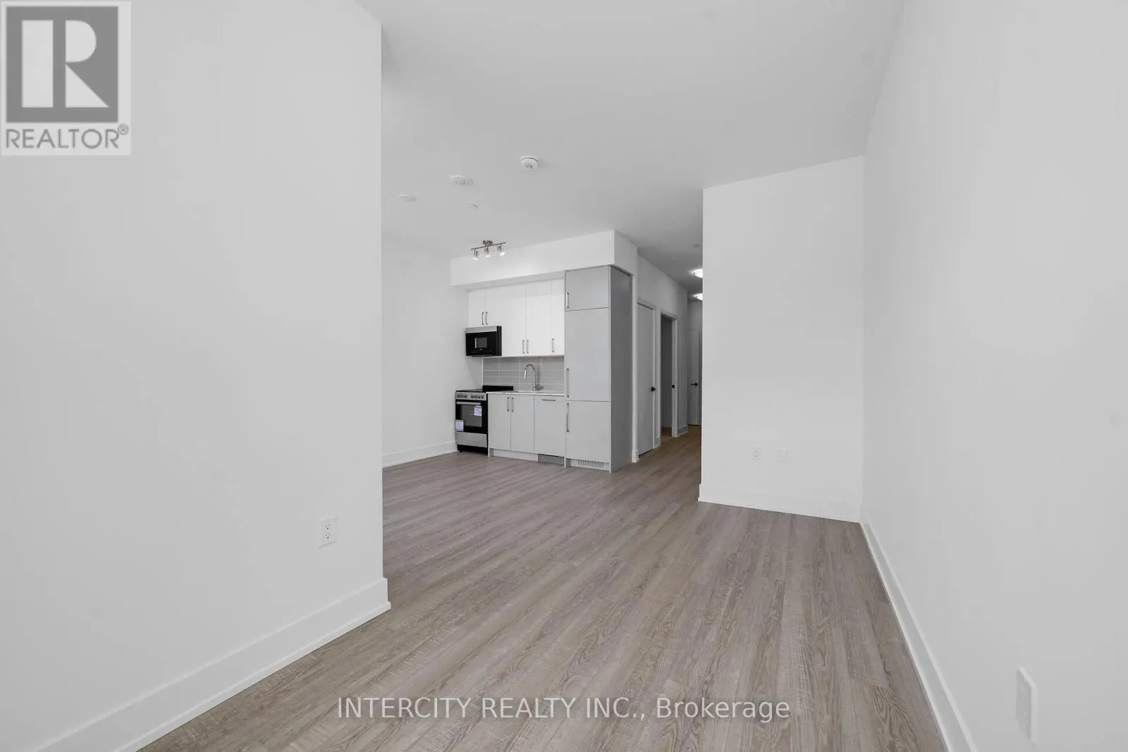 110 - 2075 KING ROAD