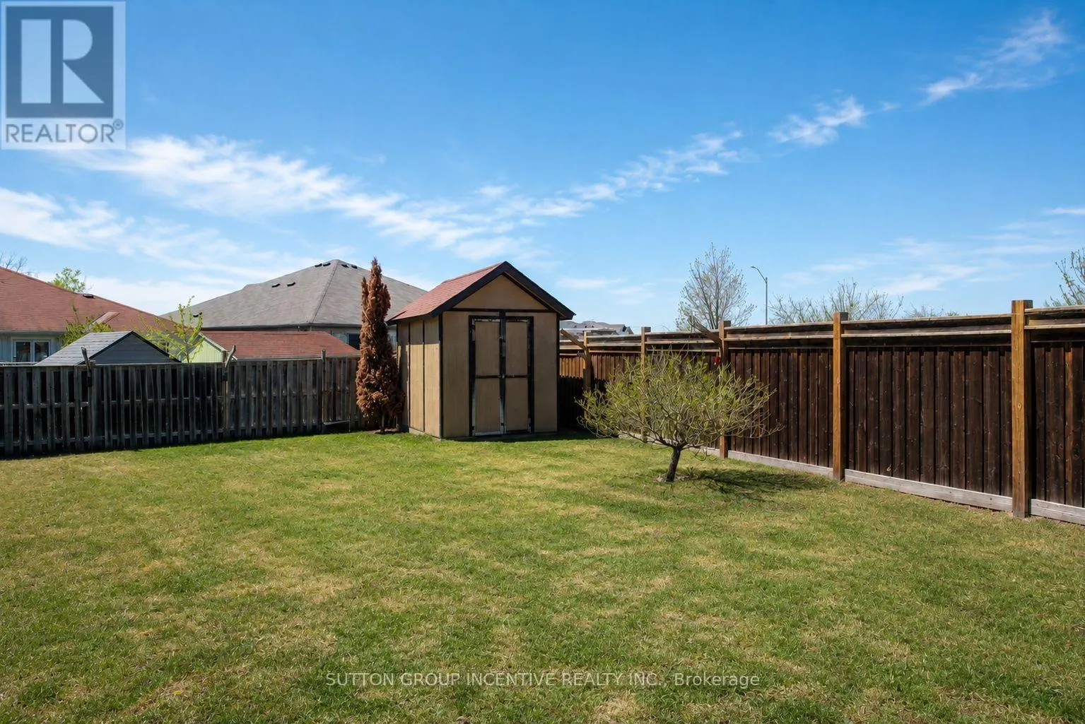 174 MAPLEWOOD DRIVE
