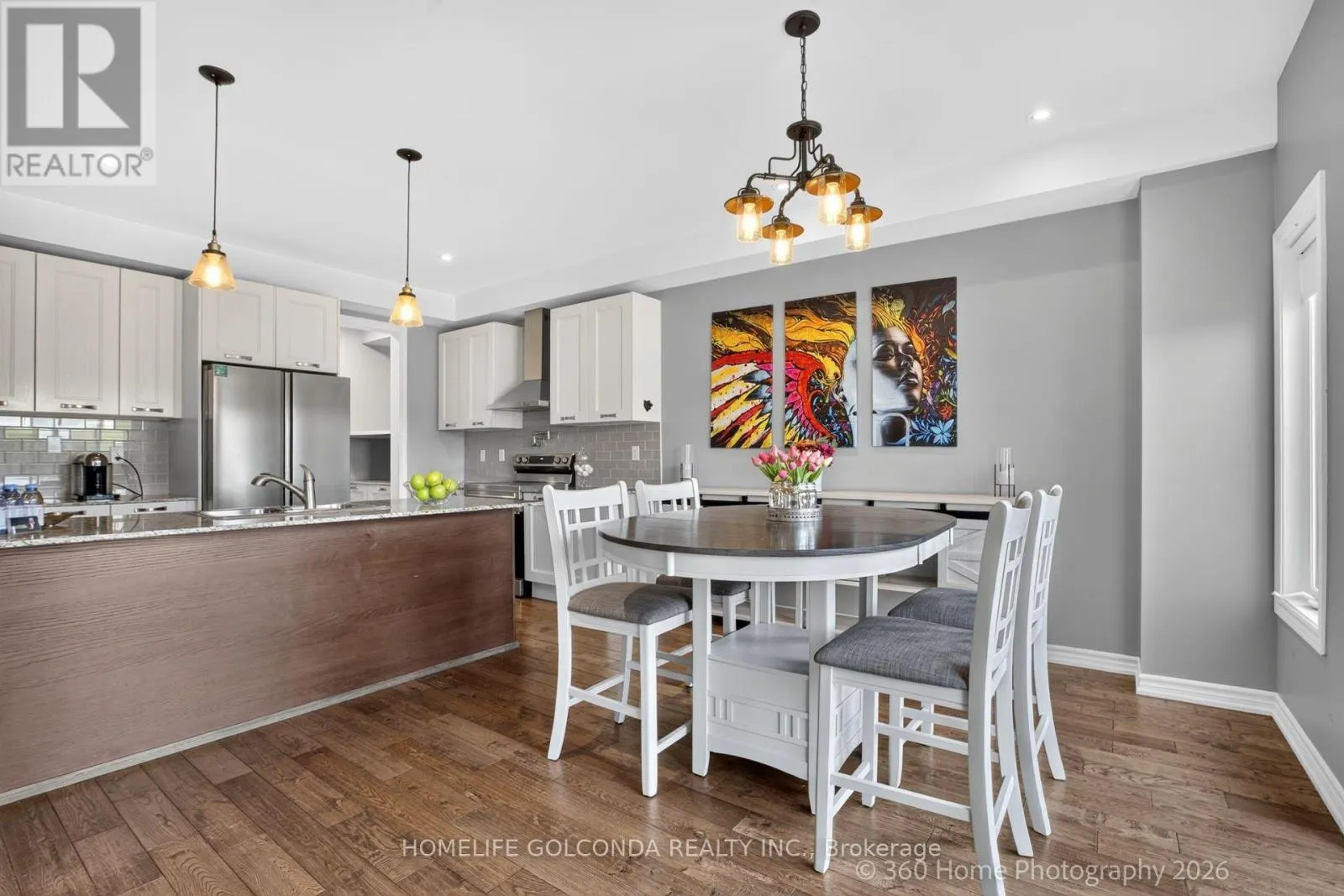 40 RIDGE GATE CRESCENT