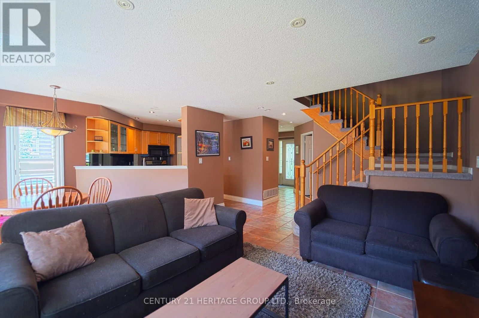 3 PRIMROSE PATH CRESCENT