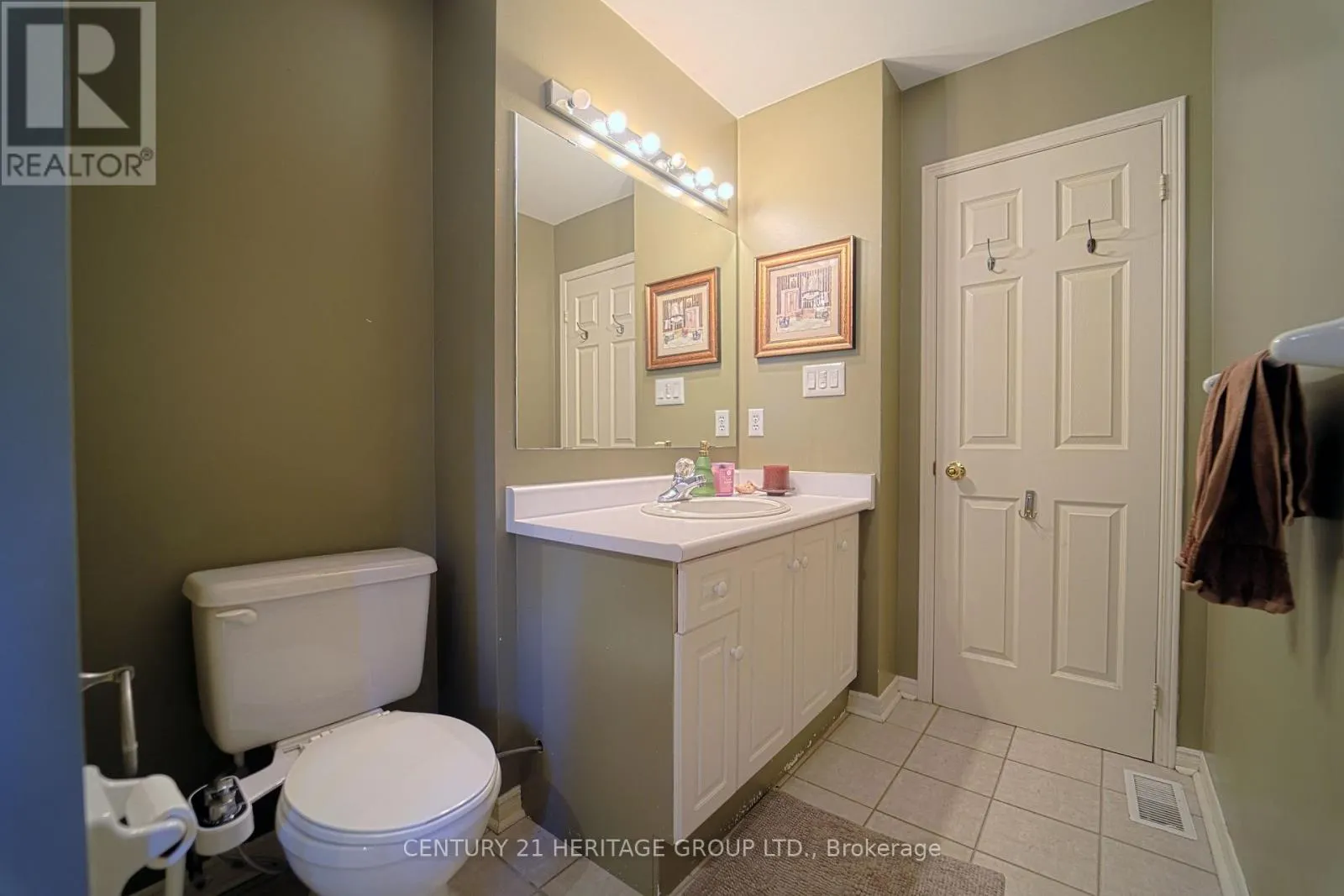 3 PRIMROSE PATH CRESCENT