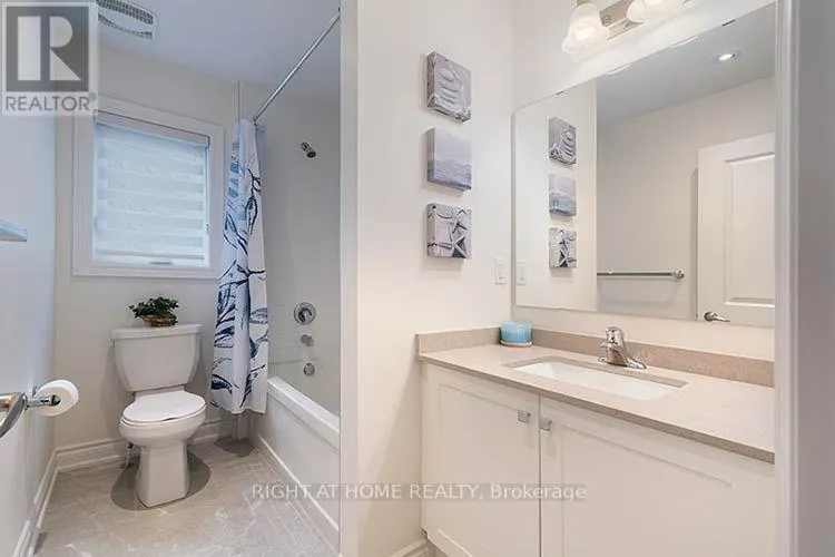 87 CARONDALE SQUARE