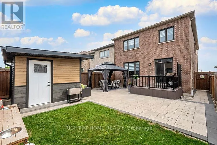 87 CARONDALE SQUARE