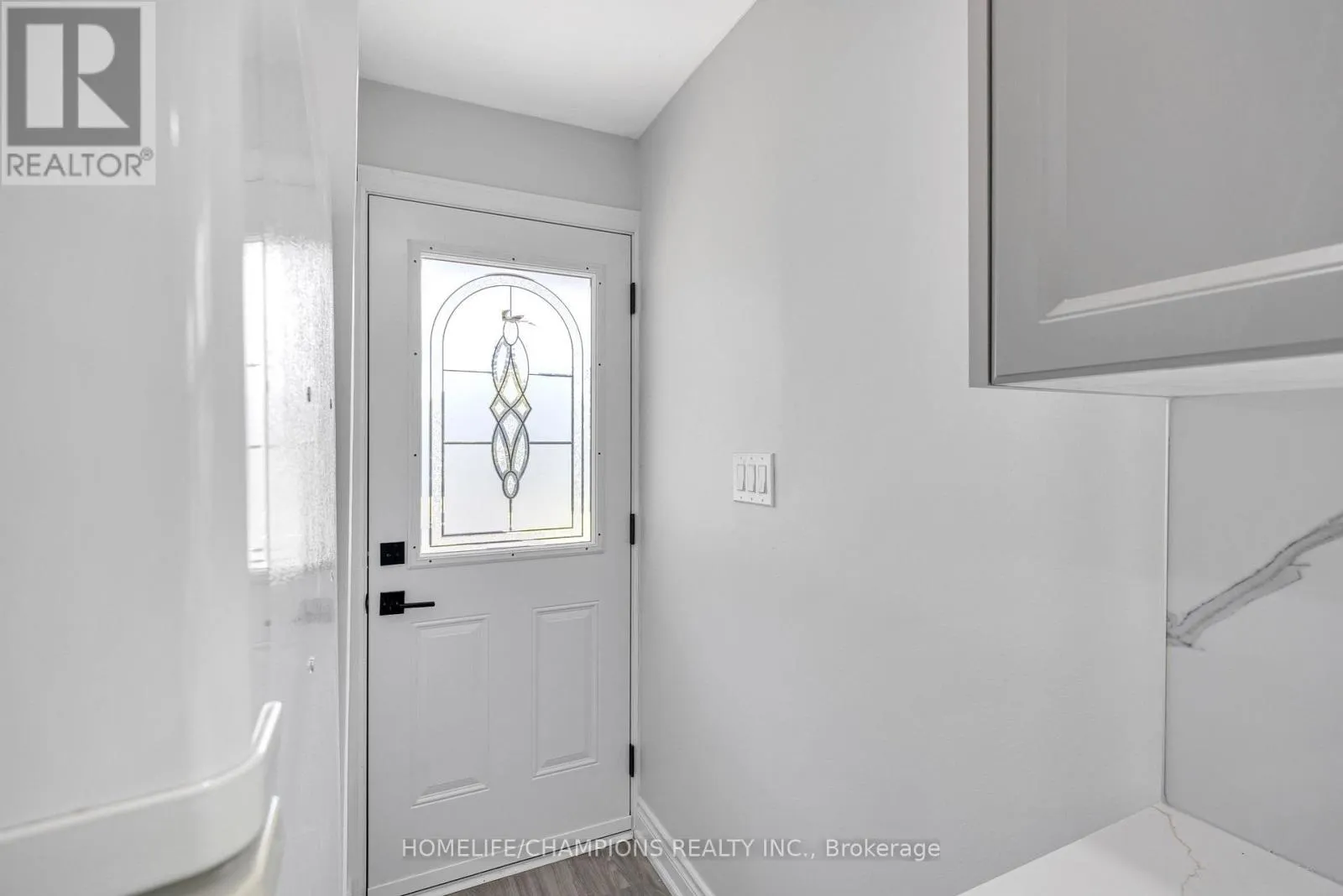 997 MOUNT ALBERT ROAD