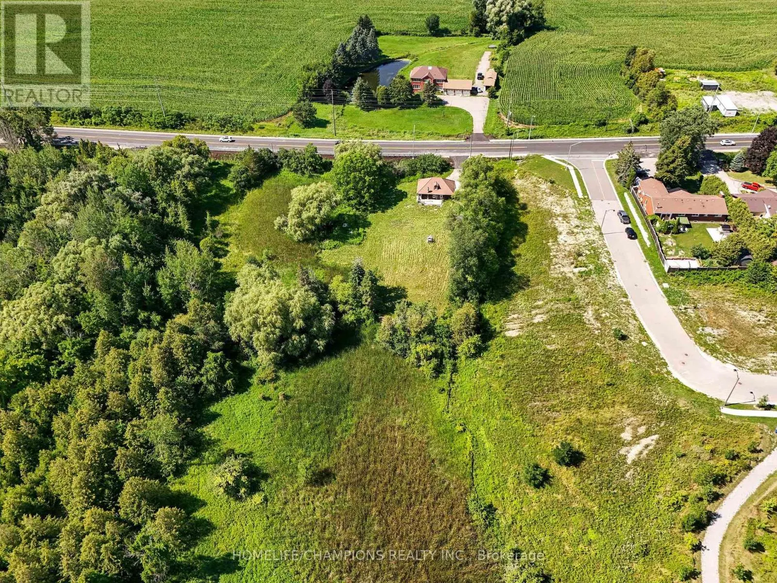 997 MOUNT ALBERT ROAD