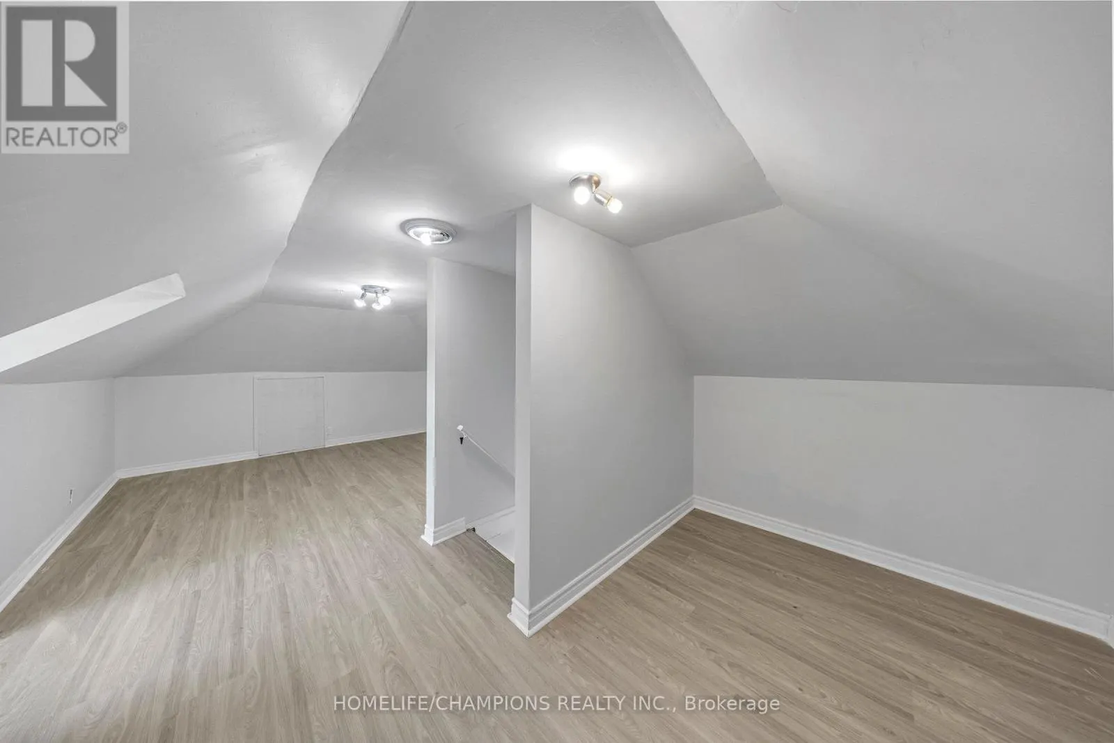 997 MOUNT ALBERT ROAD