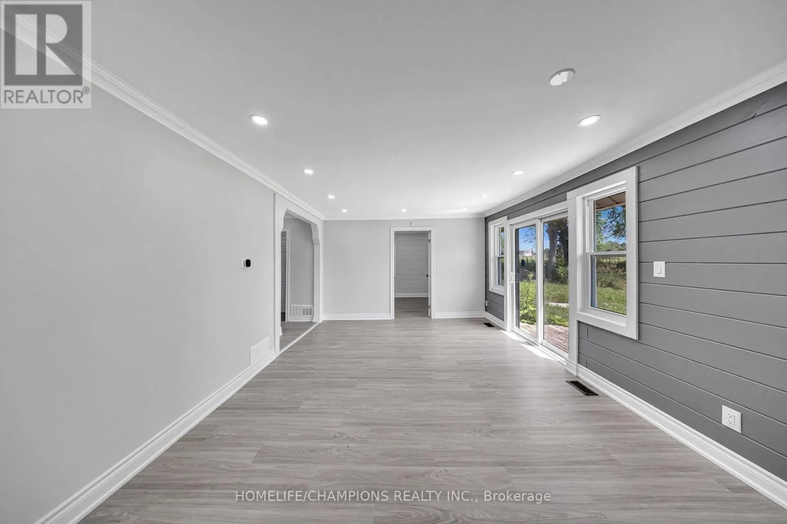 997 MOUNT ALBERT ROAD