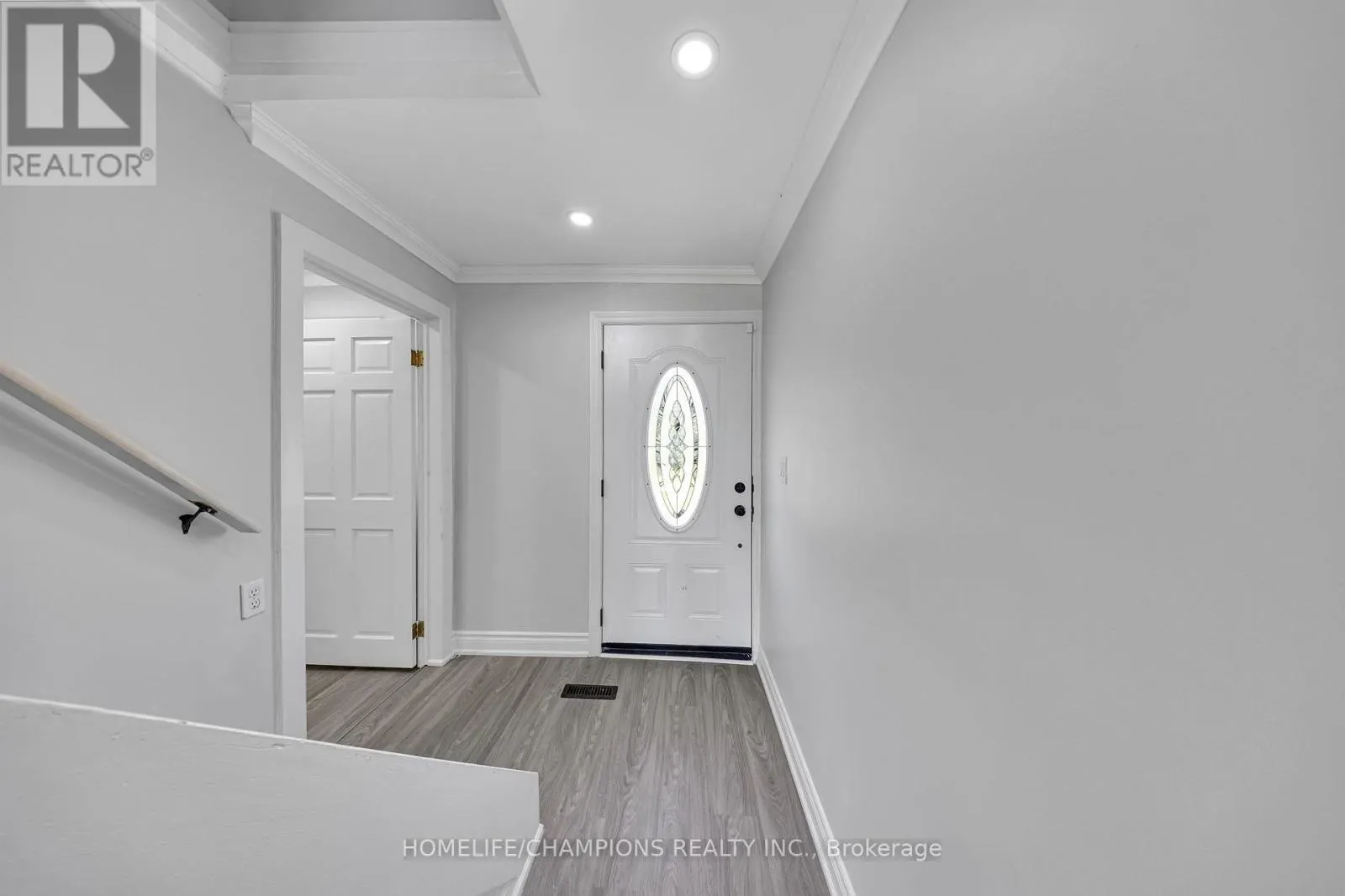 997 MOUNT ALBERT ROAD