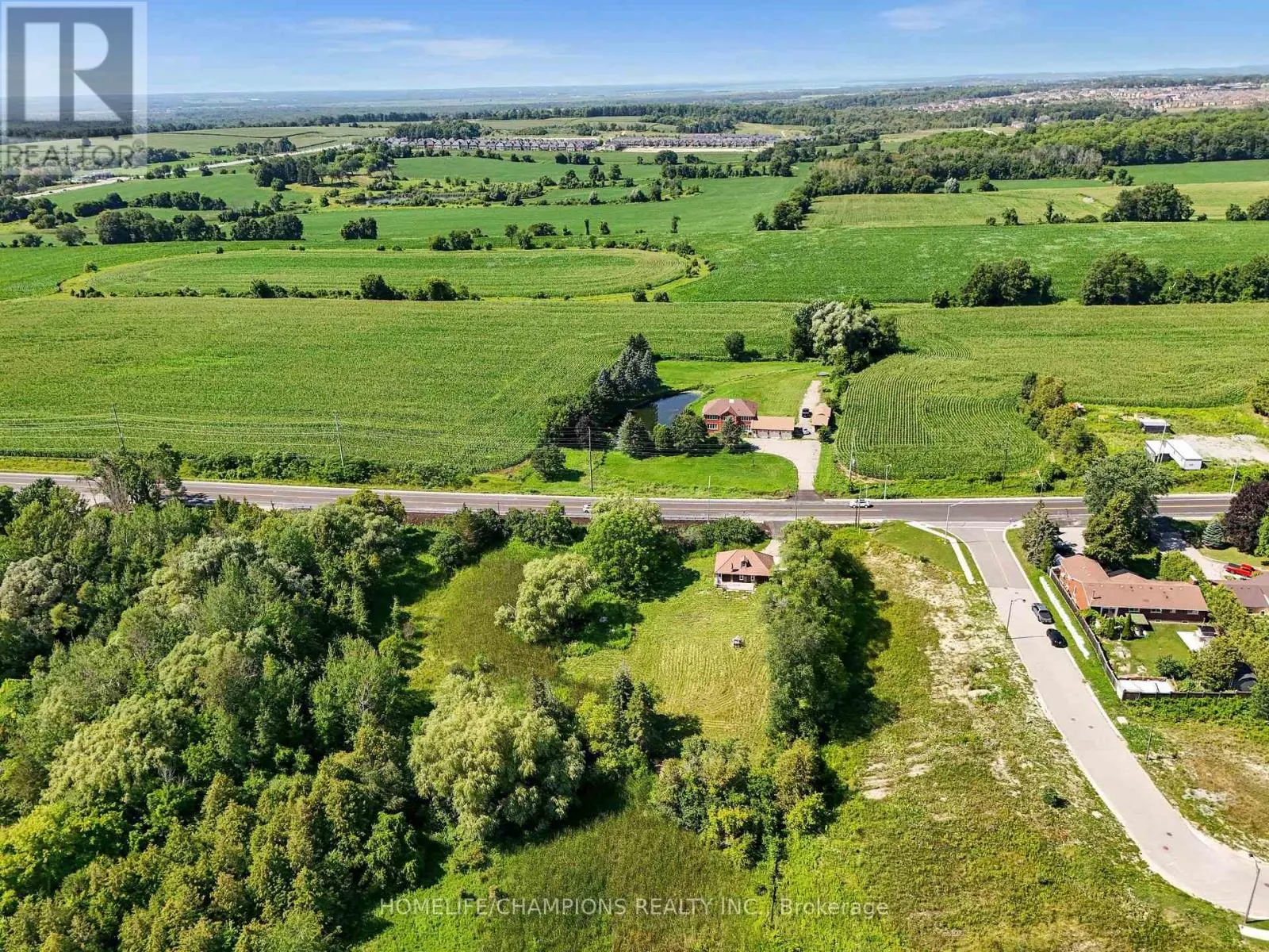 997 MOUNT ALBERT ROAD