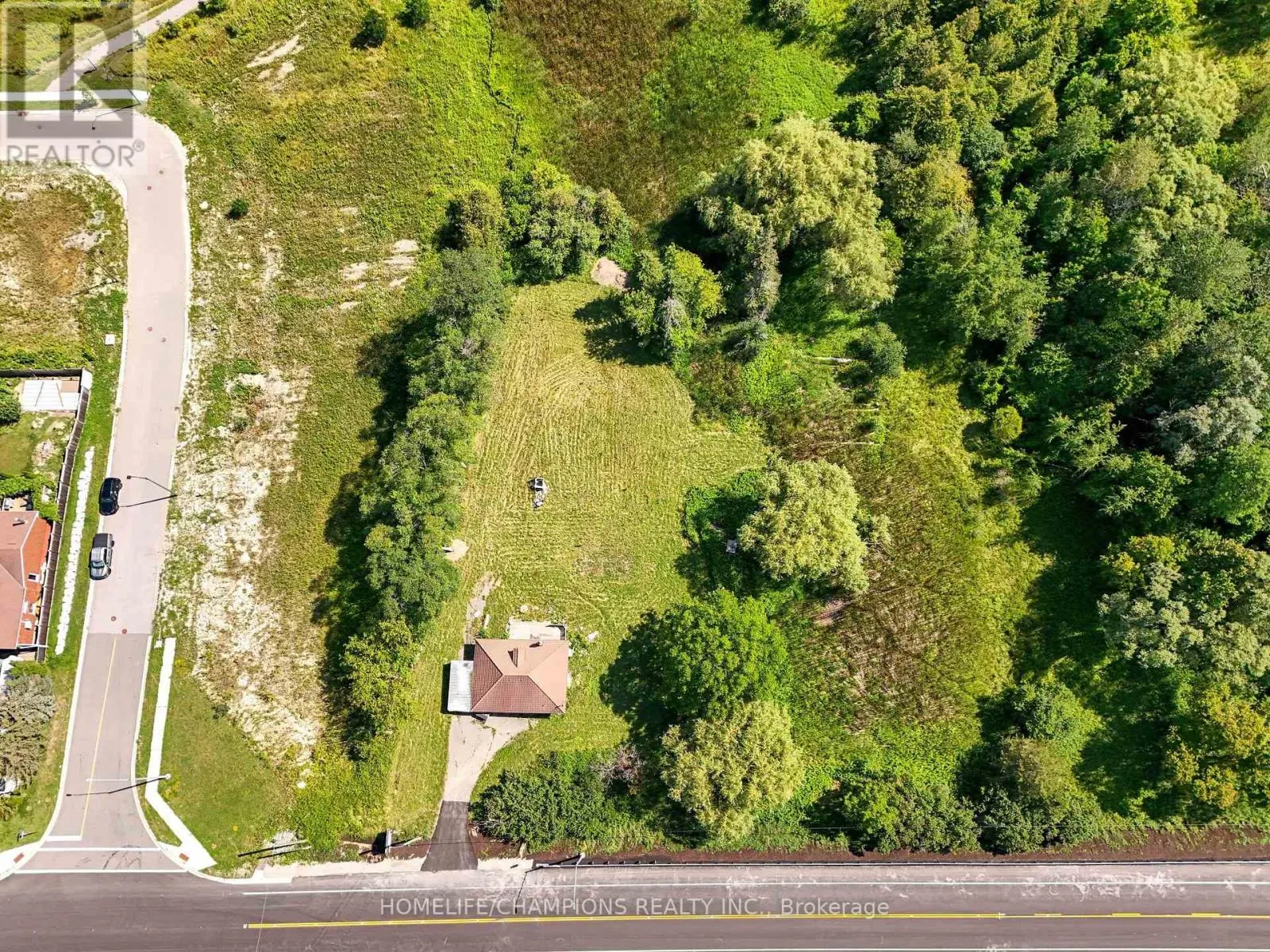 997 MOUNT ALBERT ROAD