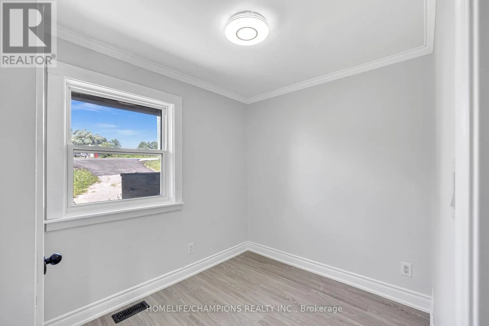 997 MOUNT ALBERT ROAD