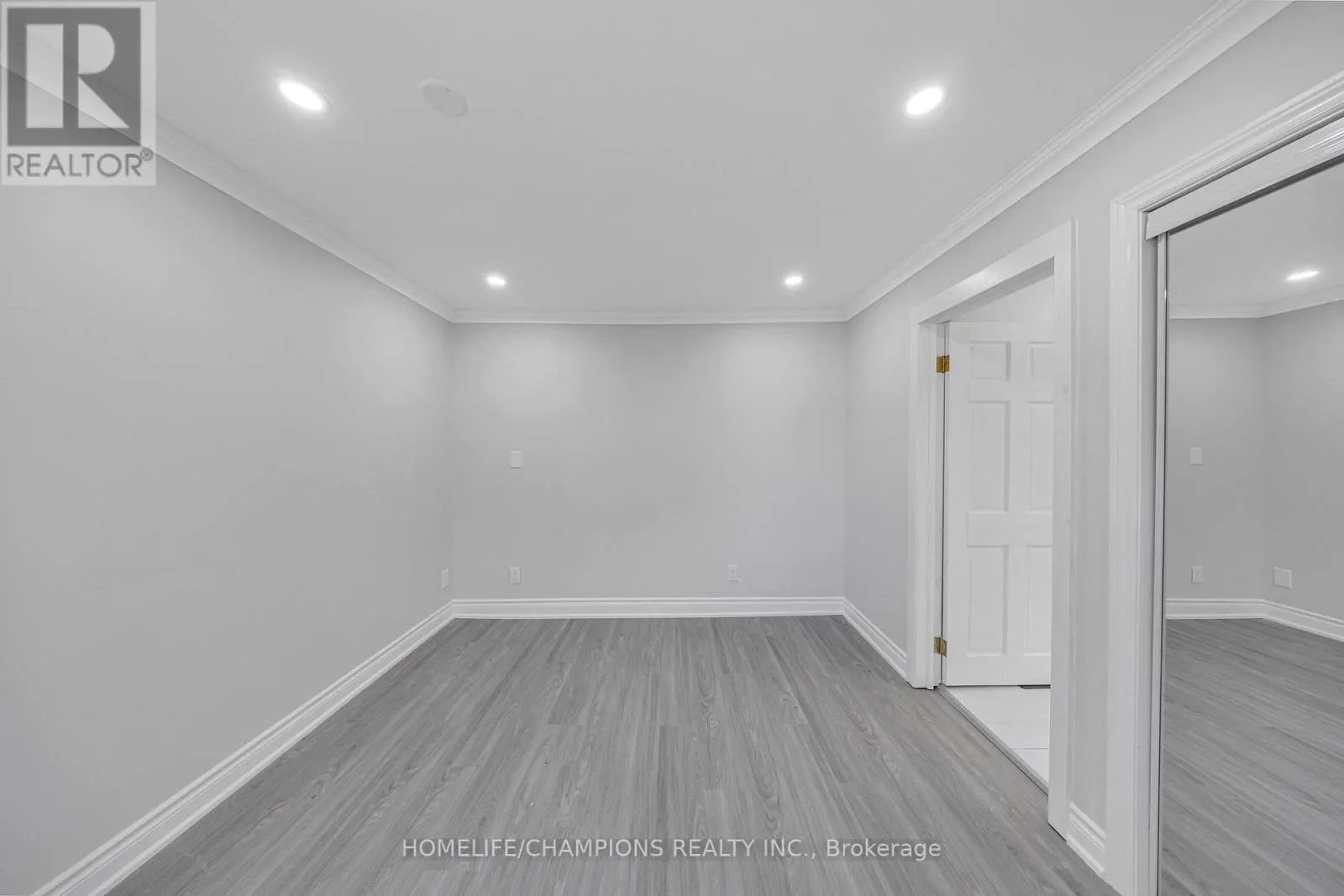 997 MOUNT ALBERT ROAD