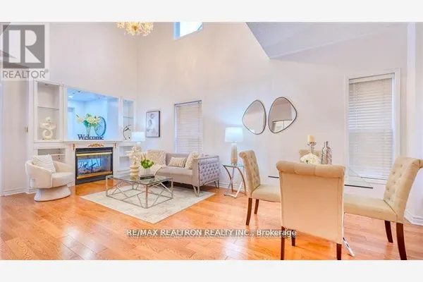89 ENGLISH OAK DRIVE