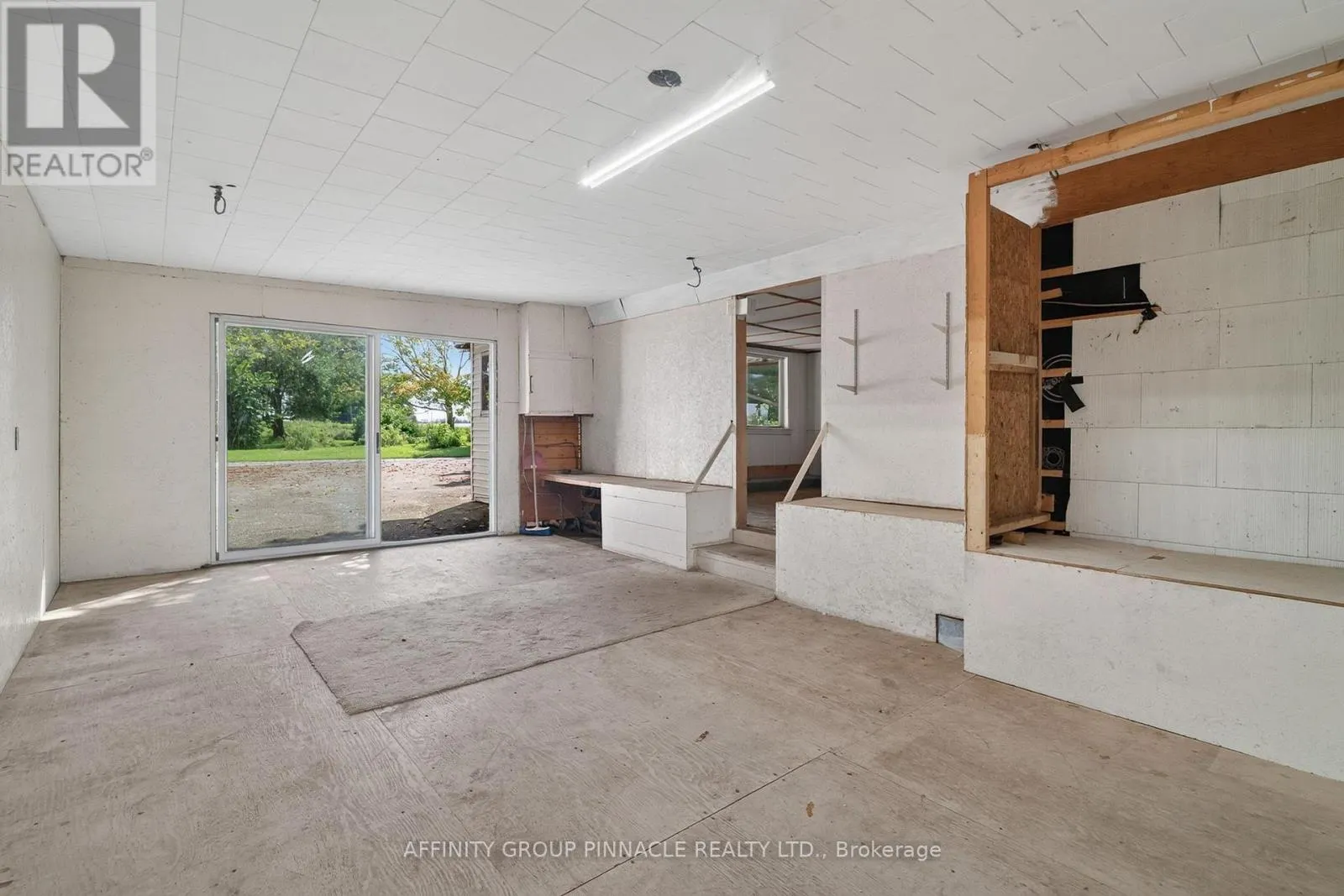 1395 THORAH CONCESSION 9 ROAD