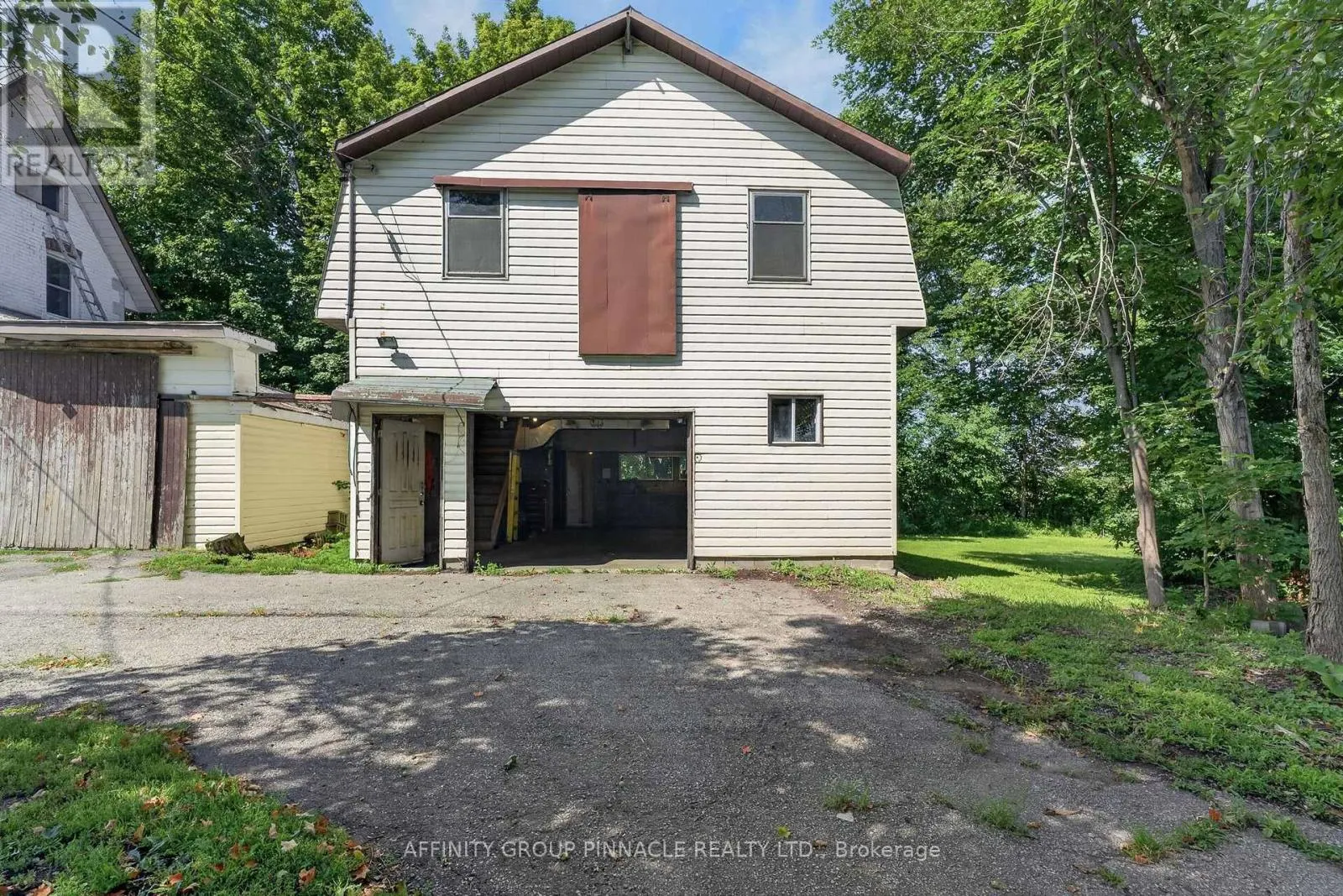 1395 THORAH CONCESSION 9 ROAD