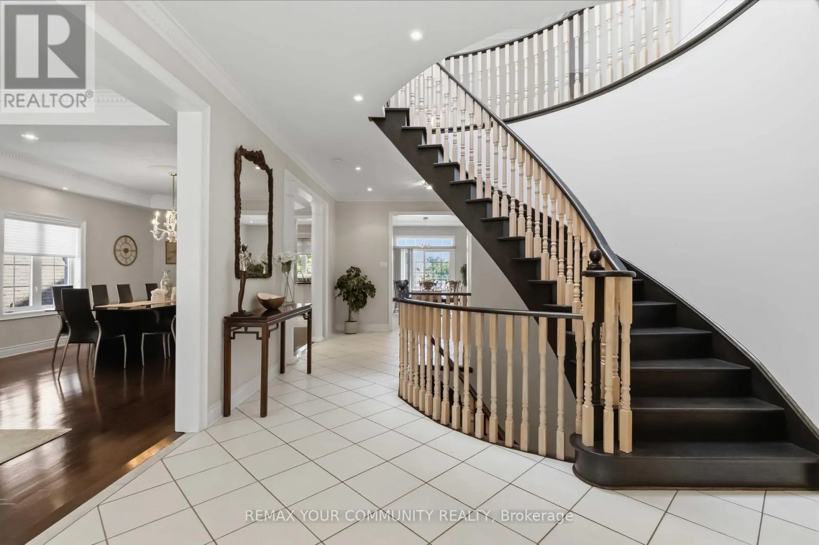 171 LANGTRY PLACE