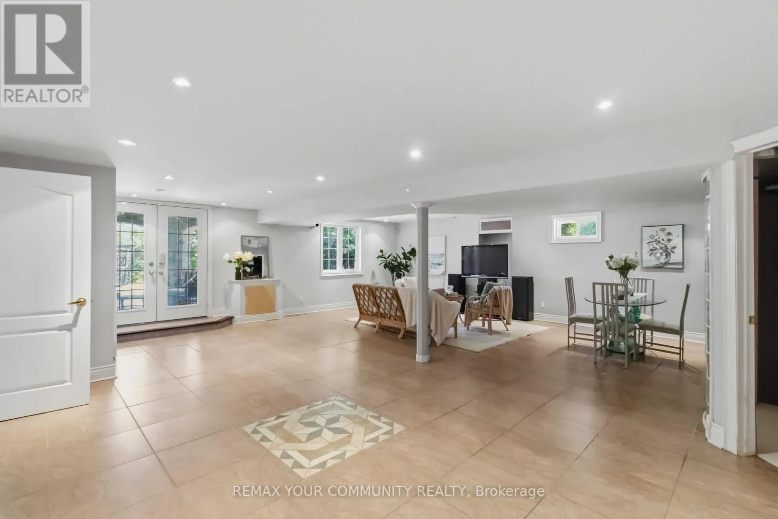 171 LANGTRY PLACE