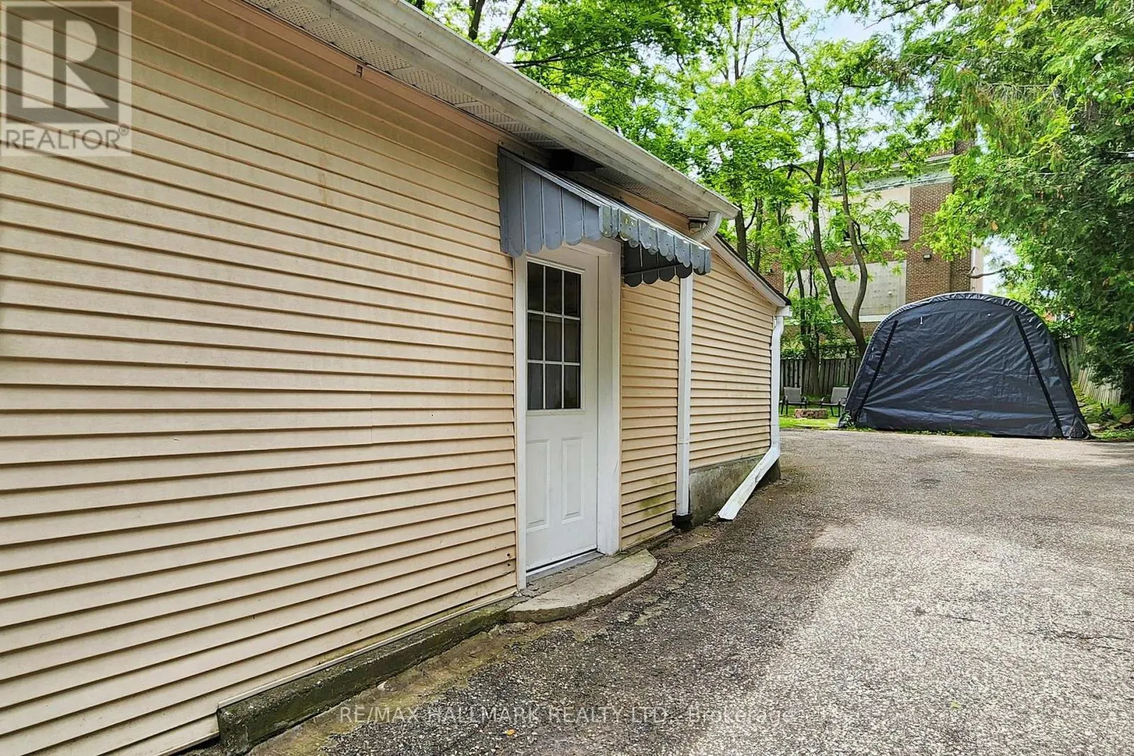 178 BARRIE STREET