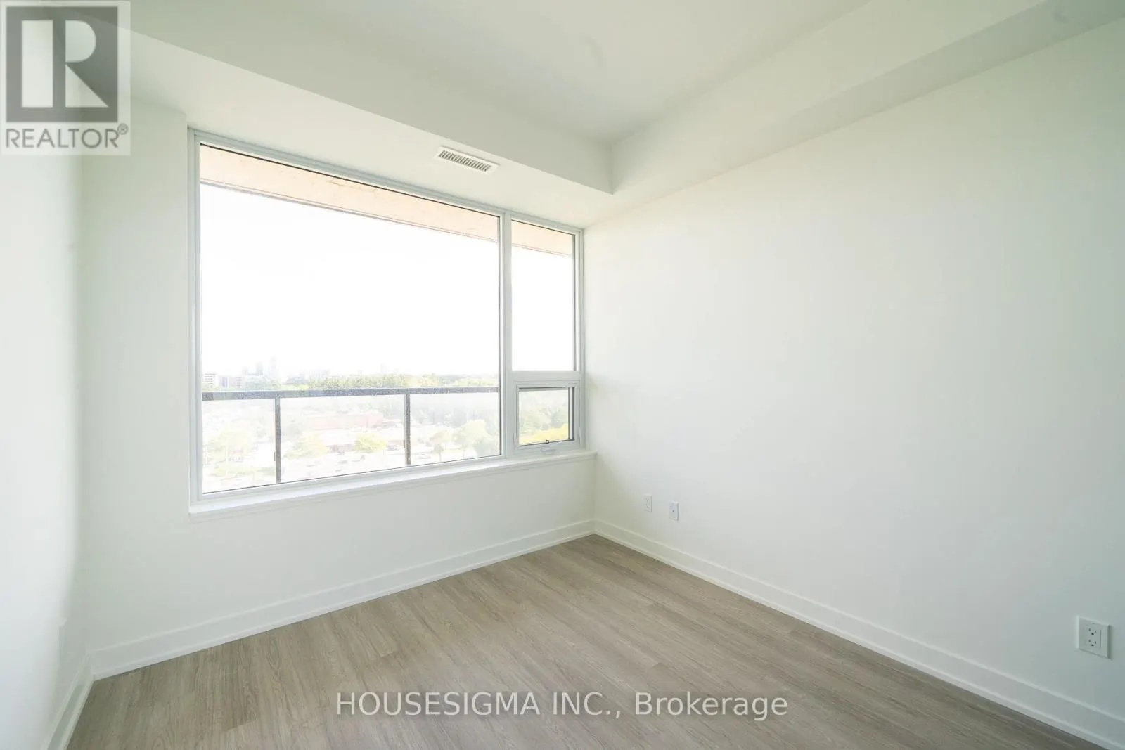 820 - 8188 YONGE STREET